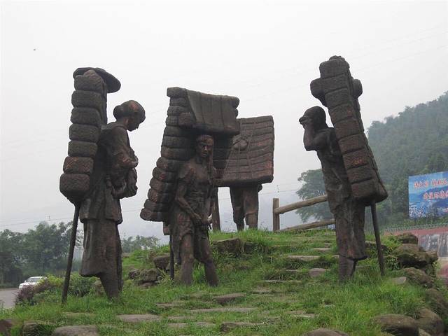 茶马古道的纪念雕像