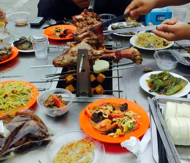 小胡碳烤羊腿·清真