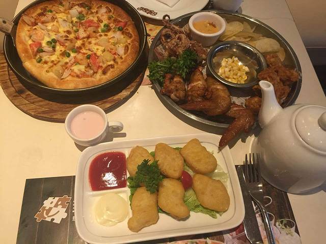 菲滋意式休闲餐厅(东港凯虹店)