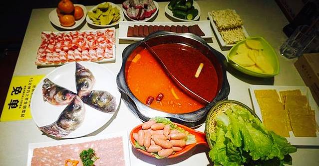 巴乡鱼头火锅店(中原东路店)