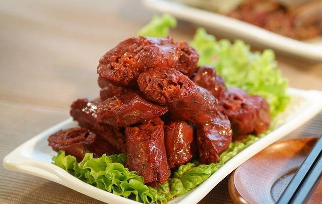 周黑鸭(宜昌伍家岗万达广场店)