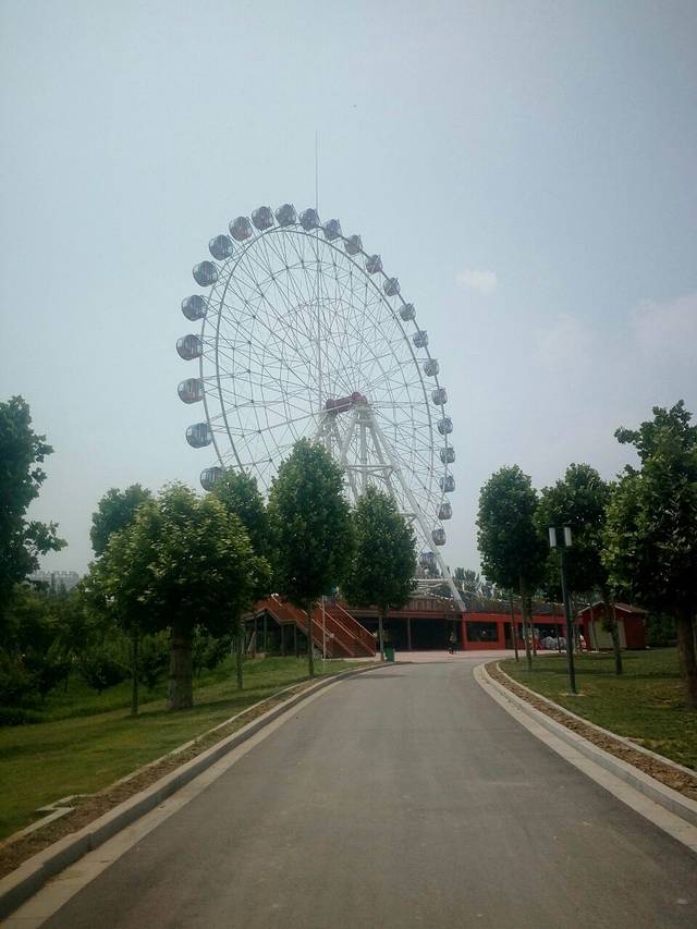 商丘欢乐谷水上乐园