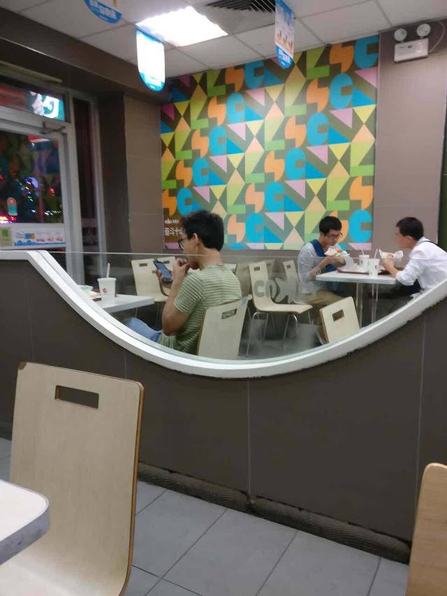 华莱士·全鸡汉堡(南沙金洲店)