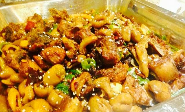 六月雪干锅(诗城路店)