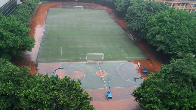 重庆八中(沙坪坝站东路)