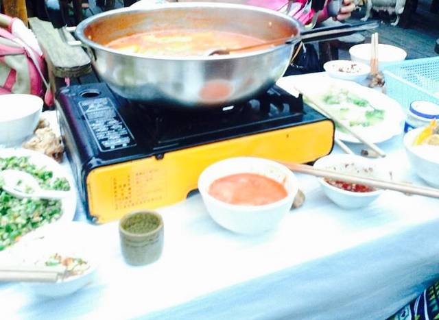 酒坝子唱酒广场