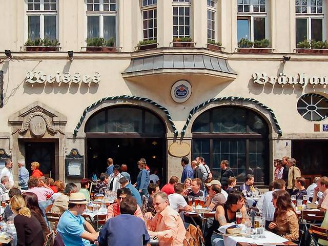 WEISSES BRÄUHAUS IM TAL