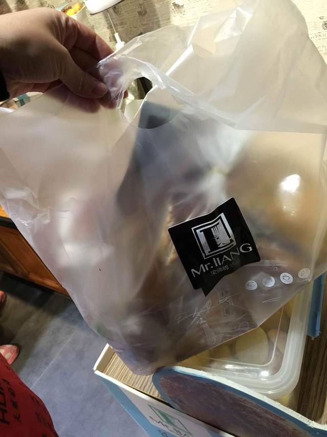 梁师傅蛋糕(滕州市新兴店)