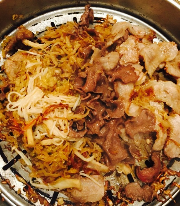 鑫一韩烤肉老干部局店