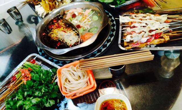 西川红太阳串串香火锅(总店)