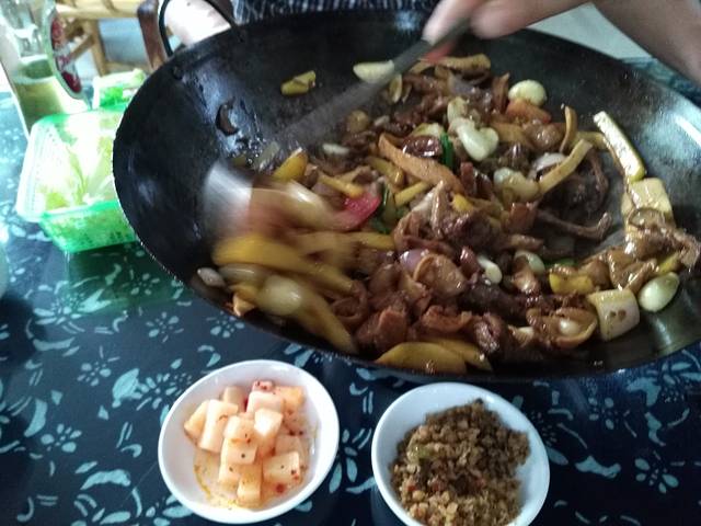 灶灶小钵菜丨三下锅(步行街店)