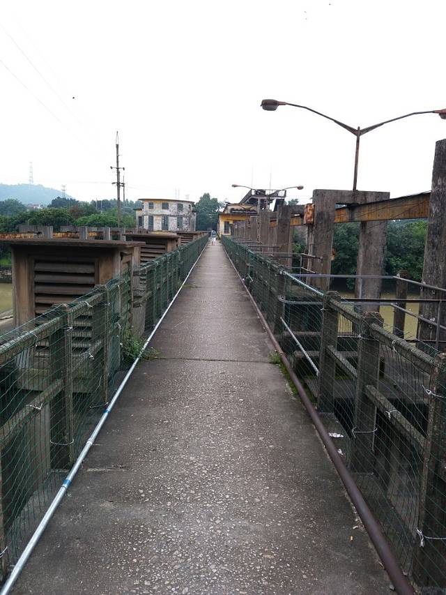 甘竹滩洪潮发电站