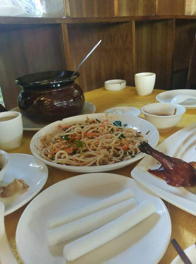 学成饭店(金实店)