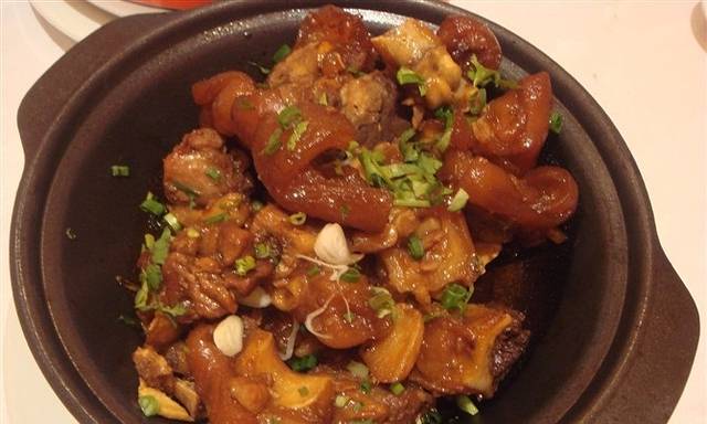 佬湘楼·石头土锅菜(珀丽店)