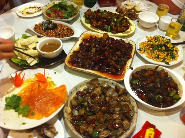 爱芳爱德酒家政二街店