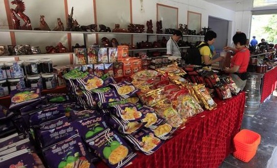 本地人越南特产(珍珠湾海景酒店东南)