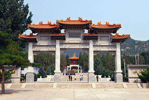盘山烈士陵园