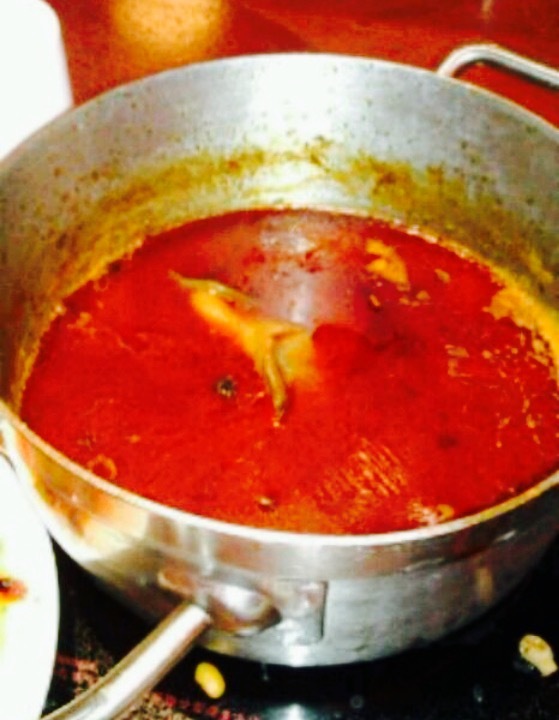 重庆小天鹅火锅(黄海一路店)