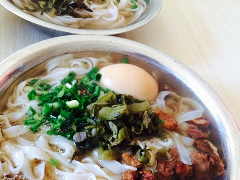 南宁市谢育才牛腩粉(大沙田店)