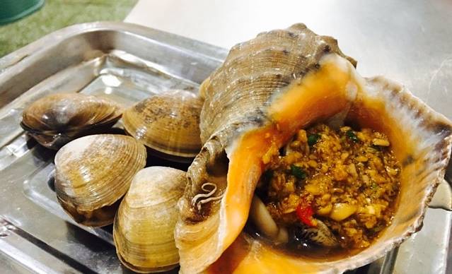 江城老二烧烤城(六经街店)