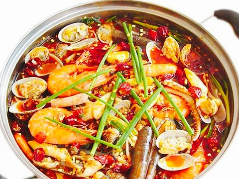 香巴拉香辣海鲜锅(公安店)
