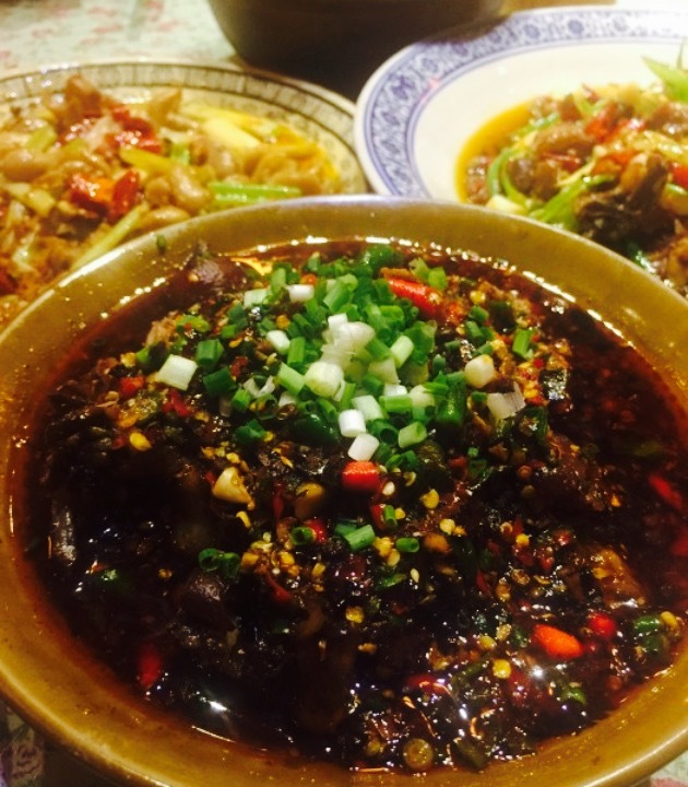 走人户民俗菜馆(酒城花园店)