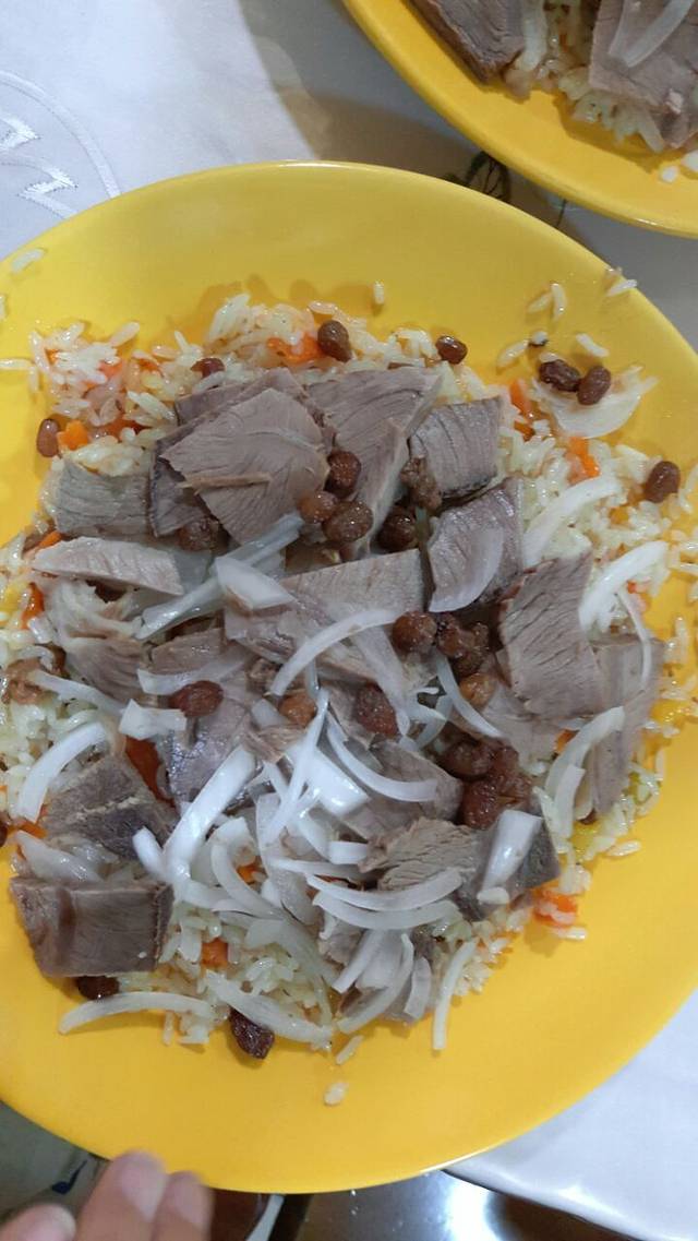 阿迪力特色抓饭(巴里坤家属院店)