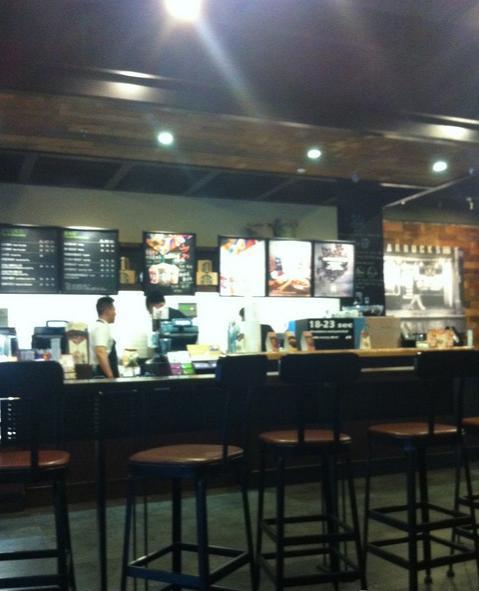 星巴克(济南丁豪广场店)