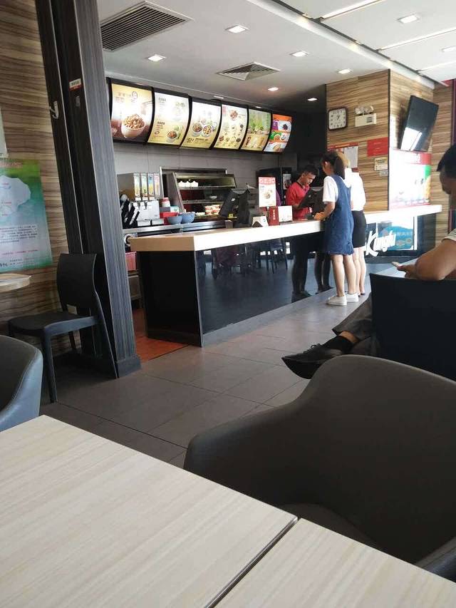 真功夫(横沥中山中路店)