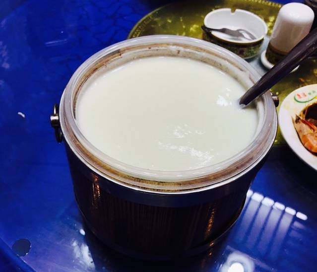 玛拉沁(都兰小区东北)