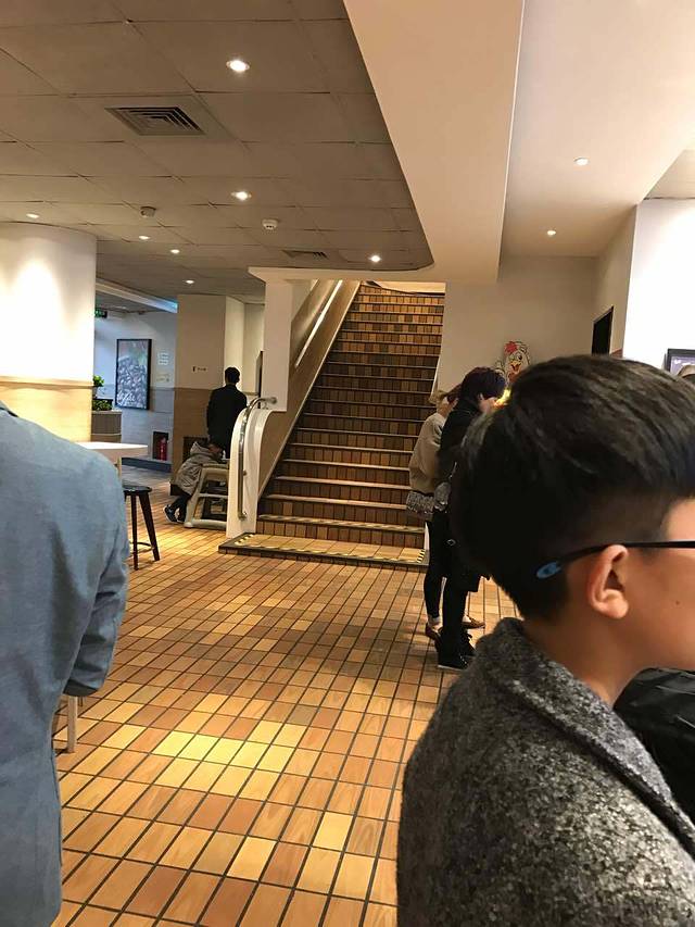 肯德基(东阳解百商厦店)