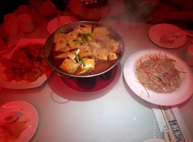 镜泊湖酒家(兴华街金鼎店)