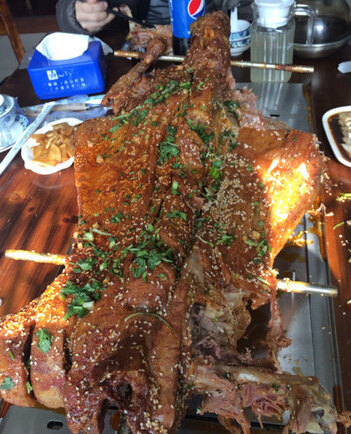 八号大院烤全羊(蒙古大营店)