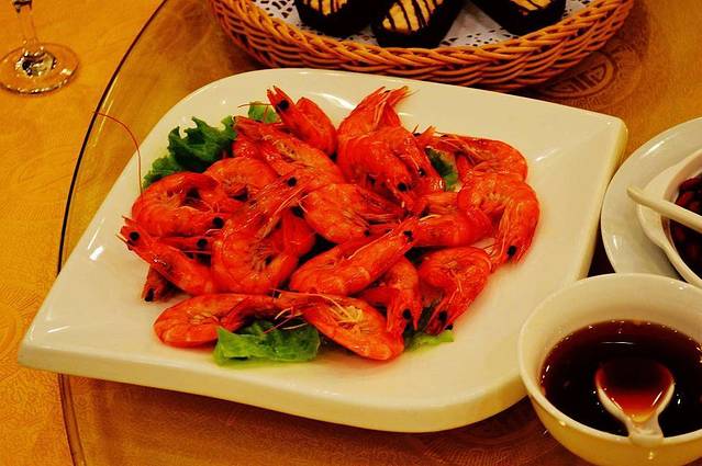 抱海大酒店自助餐