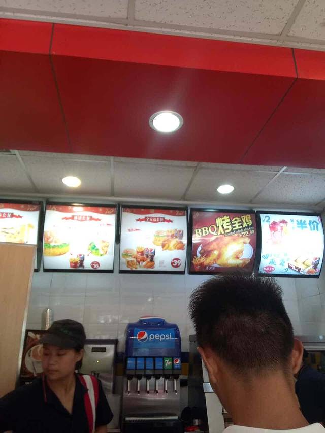 华莱士·全鸡汉堡(百秀街店)