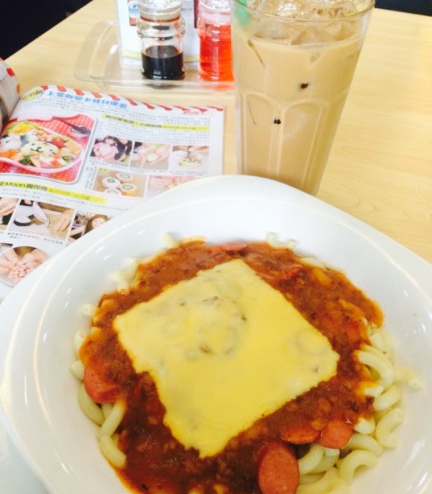 真系茶餐厅(黄金商业广场店)