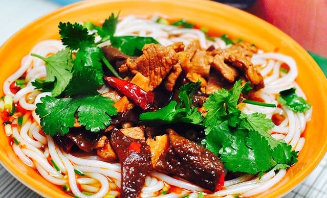 津津老鸭粉丝汤(中都大道店)