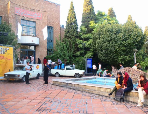 Gandi Shopping Center