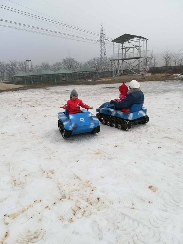 山泰生态园滑雪场