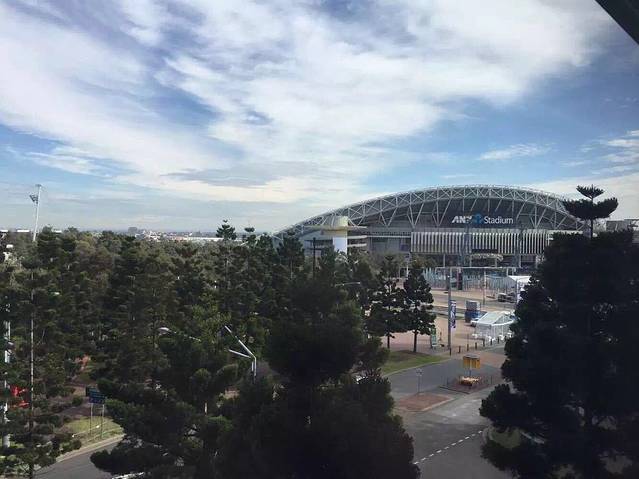 奥林匹克体育馆