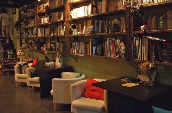 小津概念书房(天健·时尚新天地店)