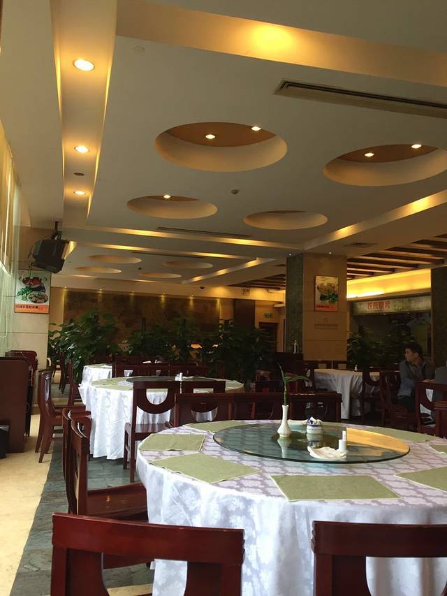 华天大酒店餐厅(南岭大道店)