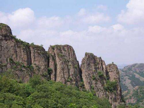 乌兰木图山风景区