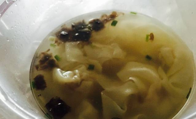 何老三馄饨店(龙塘家园店)