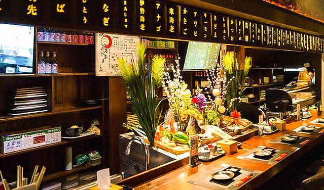 炉石六本目炉端烧専門店(和平总店)