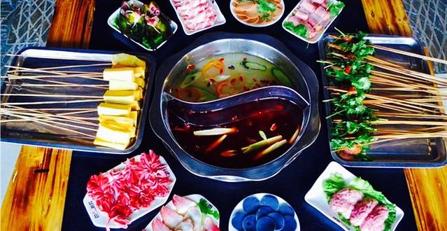 巴人治灶串串香(蓬溪店)