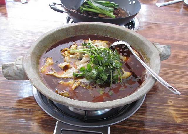 翠花铁锅炖鱼(裕欣园店)