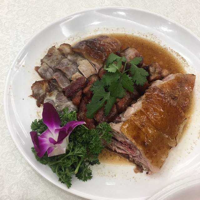 傻记乳鸽王海鲜餐厅(大梅沙店)