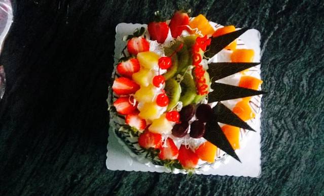 溢口香鲜奶蛋糕(团结西路店)