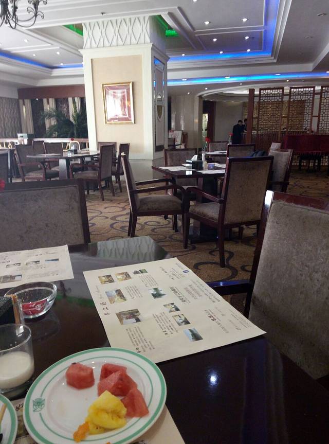 合肥辰茂和平酒店自助餐厅